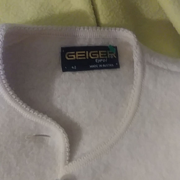 Geiger Tyrol boiled lambs wool button up sweater - Picture 4 of 8